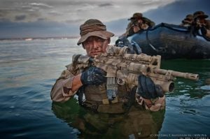 Navy SEALs avoid “Blue on Blue”